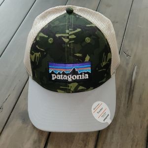 Patagonia P6-Logo Trucker Hat Camo